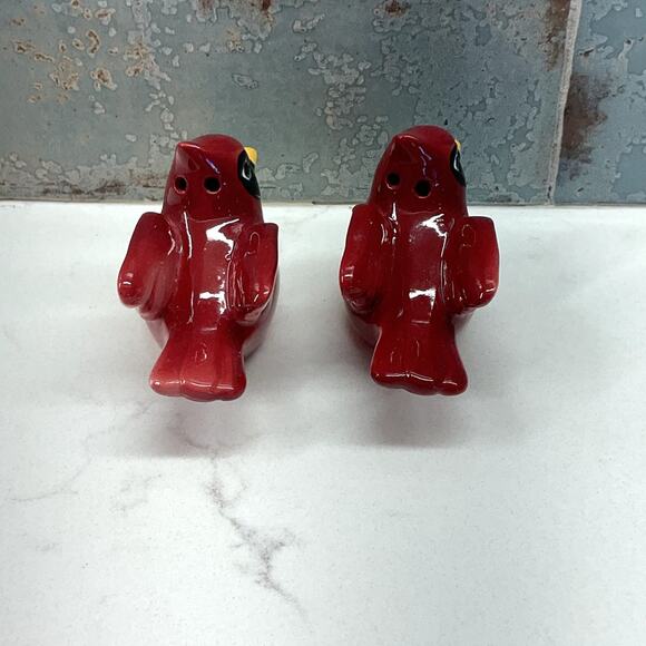 Christmas Cardinals Salt and Pepper Shaker Set Ceramic Glazed - Picture 5 of 10